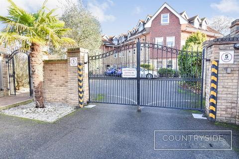 undefined, High Road, Benfleet