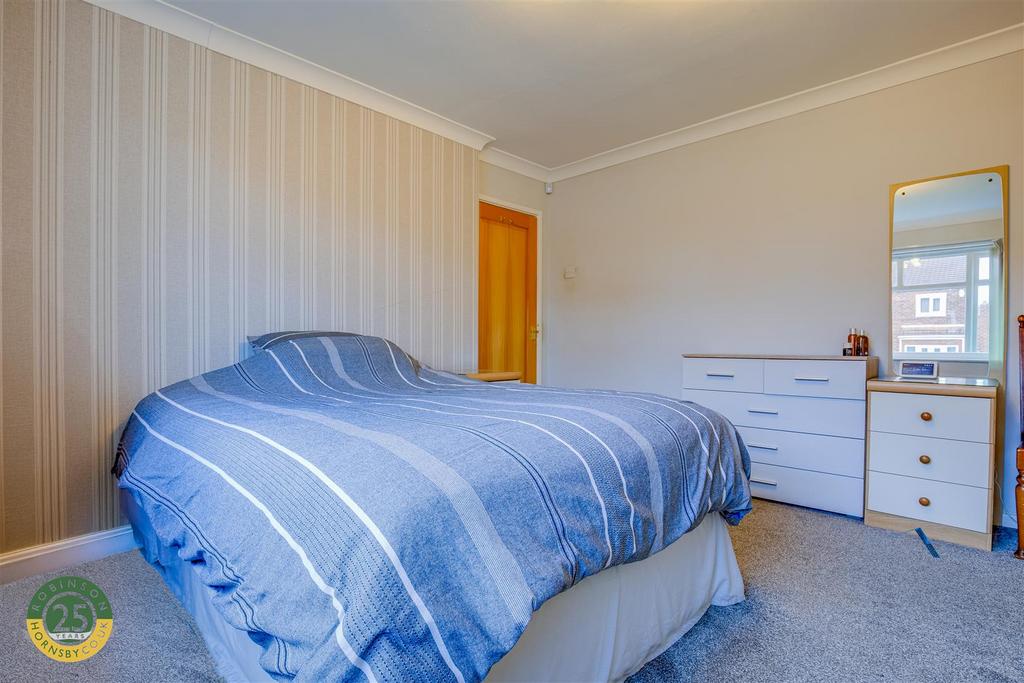 Bedroom 1.2.jpg