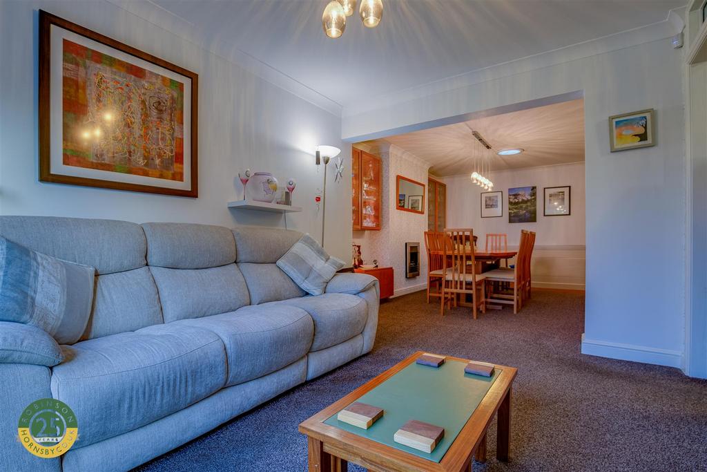 Lounge 1.2.jpg