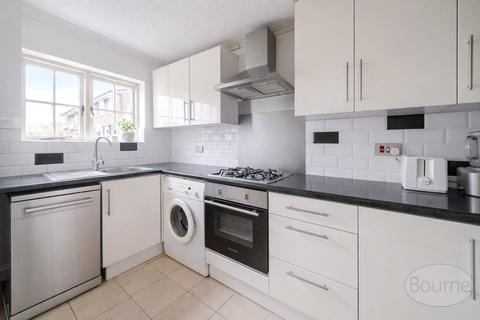 3 bedroom terraced house for sale, Pennyfield, Cobham, Surrey, KT11