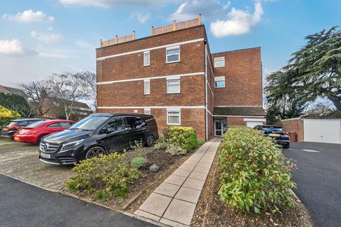 2 bedroom flat for sale, Ingleside Close, Beckenham, BR3
