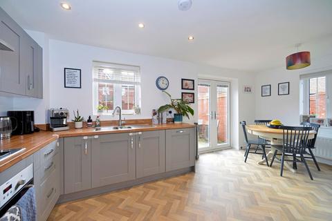 3 bedroom detached house for sale, Maple Road, Cranleigh, GU6