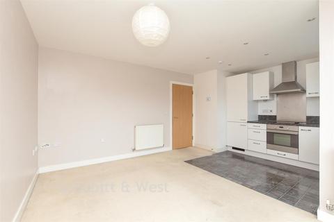 2 bedroom apartment for sale, Canalside, Redhill, Surrey