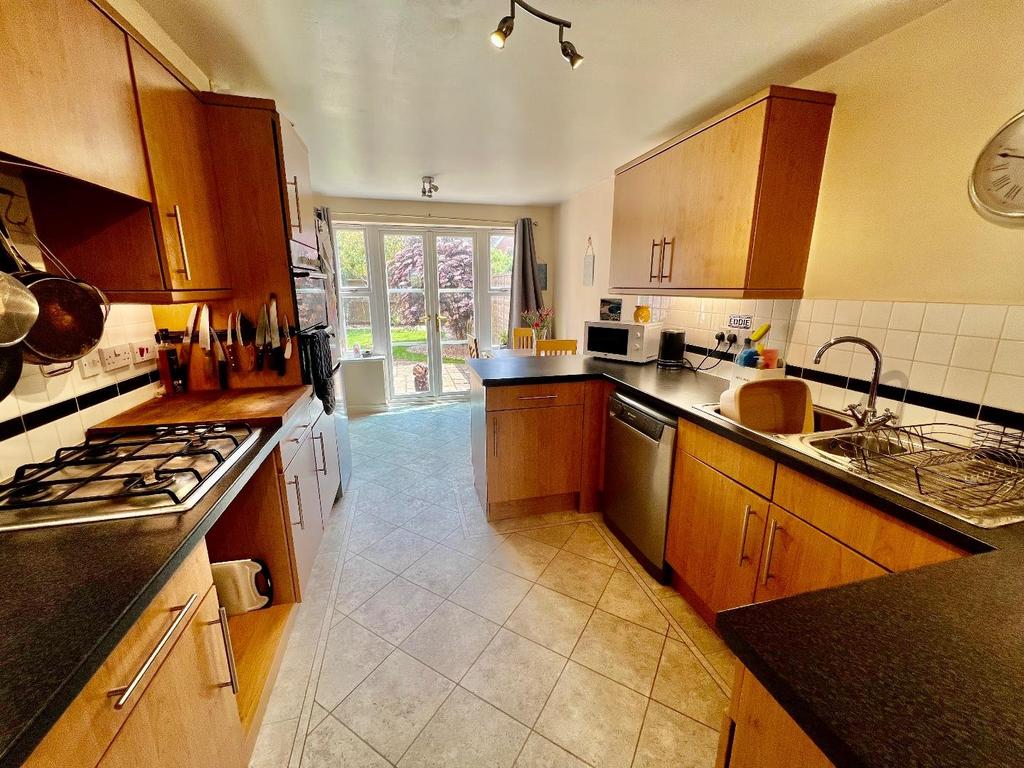 Kitchen/Dining Room