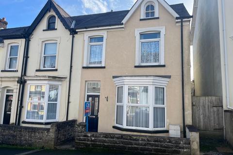 5 bedroom end of terrace house for sale, Alan Road, Llandeilo, Carmarthenshire.