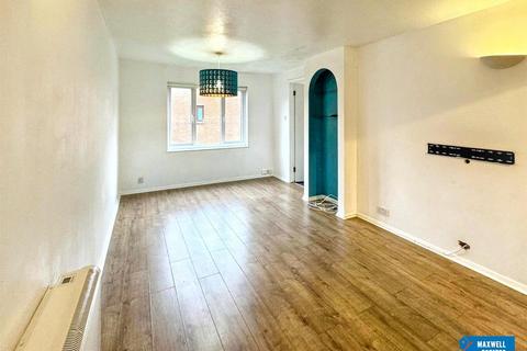 2 bedroom property for sale, Gatting close, Pavilion Way, Edgware