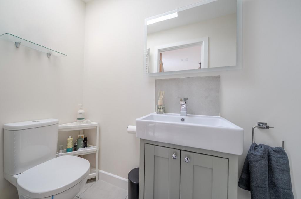 1401247-6-696fbe22290ed