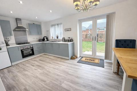 3 bedroom detached house for sale, Fieldfare Avenue, Ryton