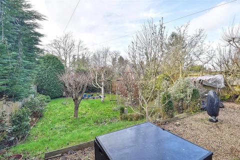 3 bedroom detached house for sale, Ingleden Park Road, Tenterden