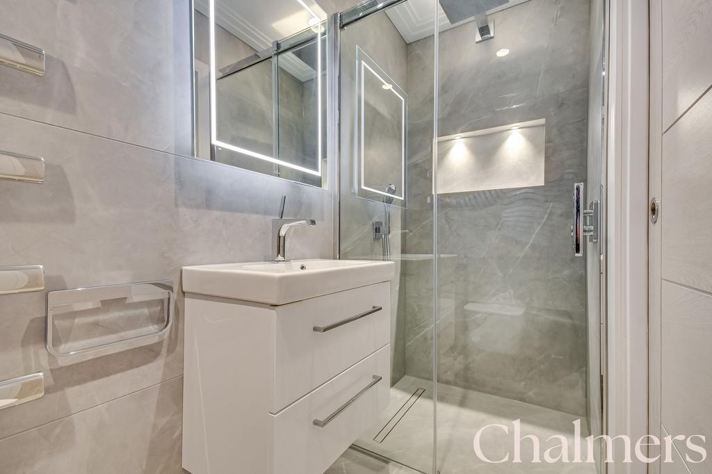 Ensuite (Bed Two)