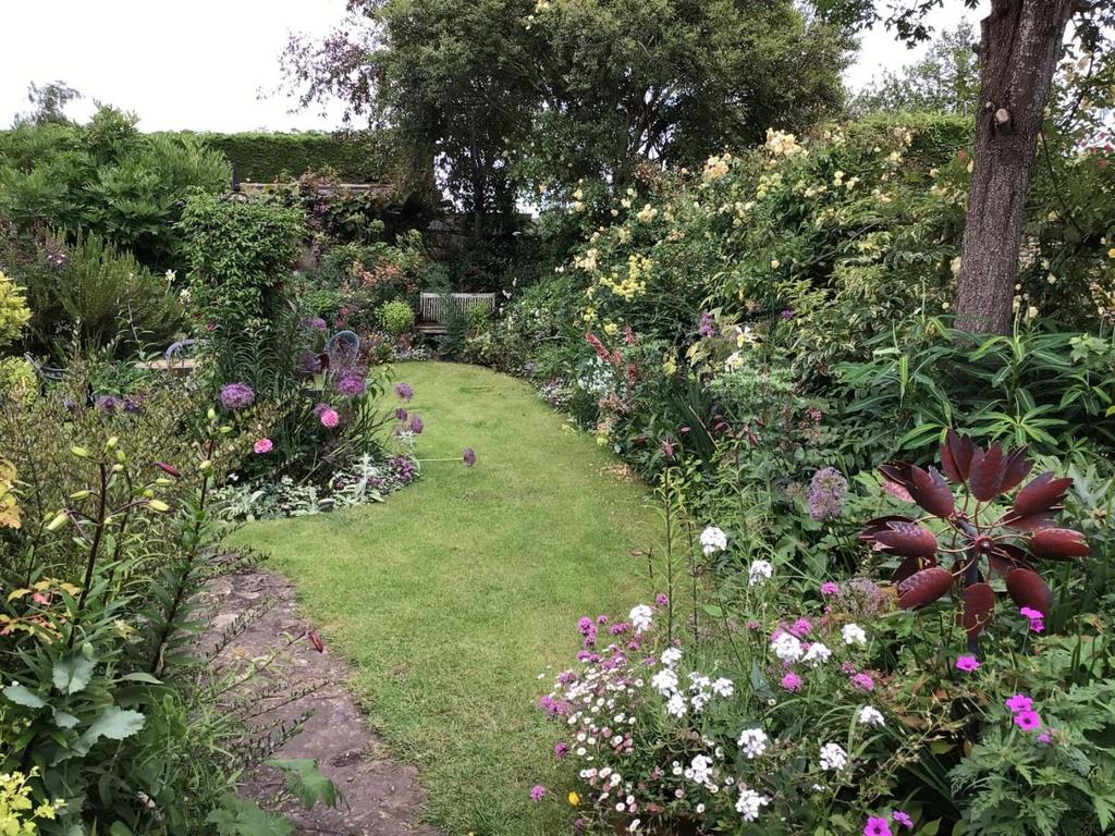 Garden1.jpg
