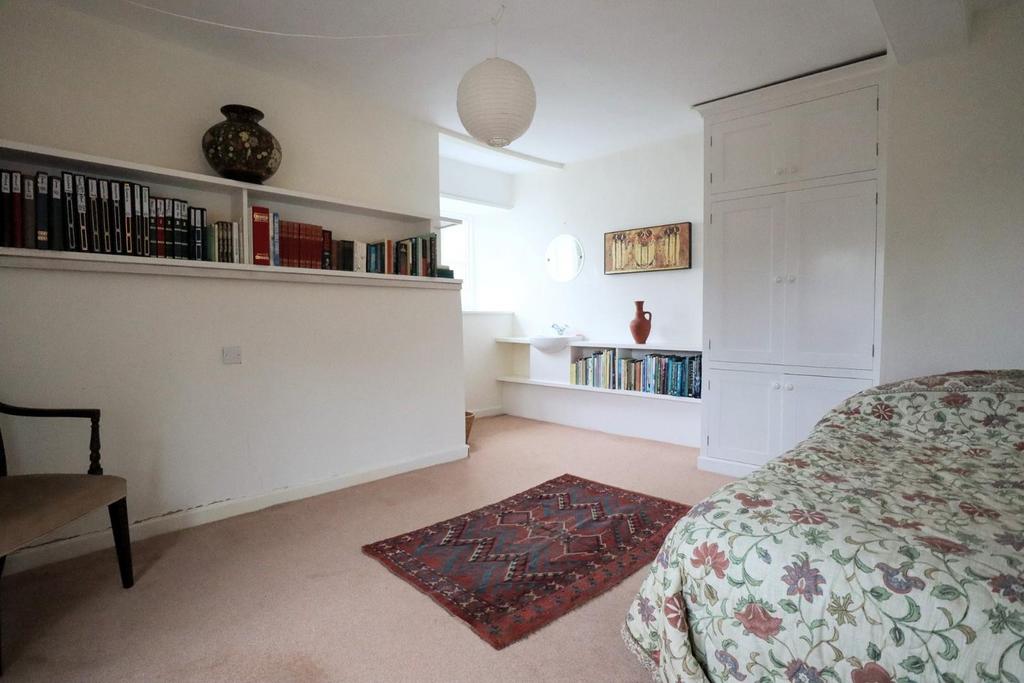 Bedroom 3.jpg