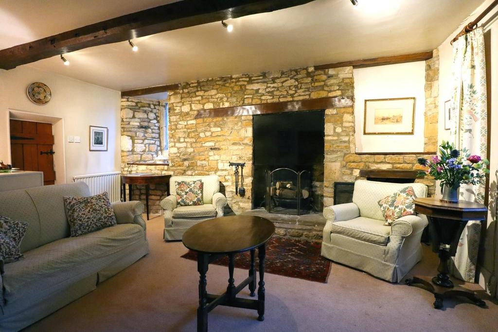 Living room.jpg