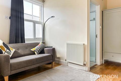1 bedroom apartment for sale, Park Road, East Molesey KT8