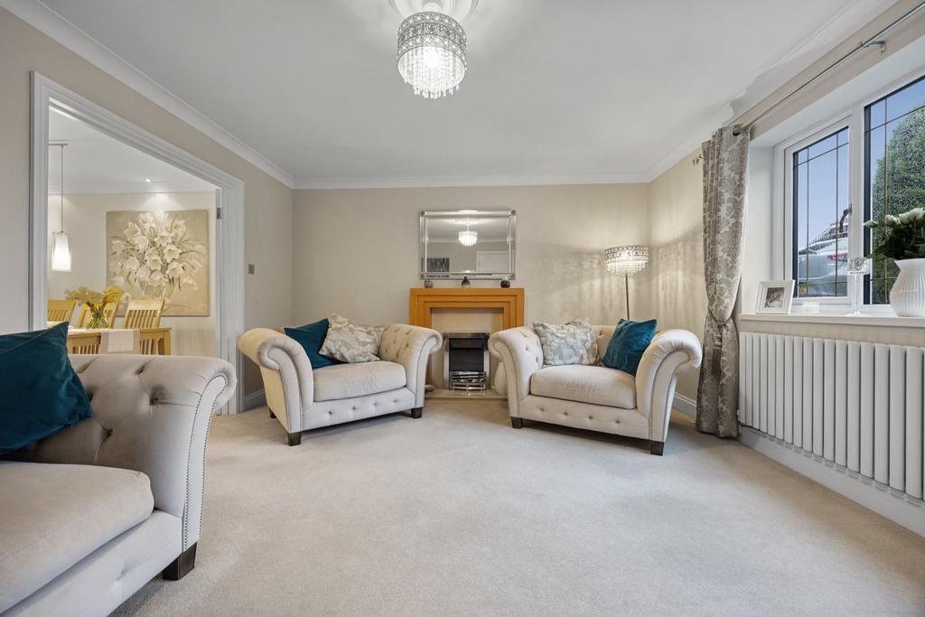 Lounge/sitting room