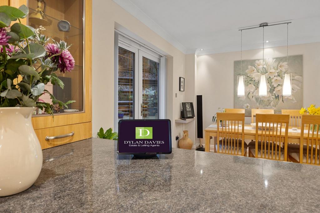 Breakfast bar