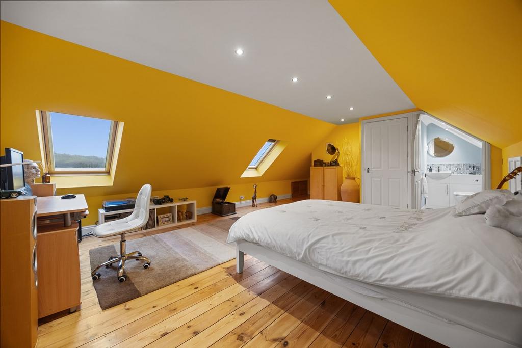 BEDROOM TWO (En-suite WC)