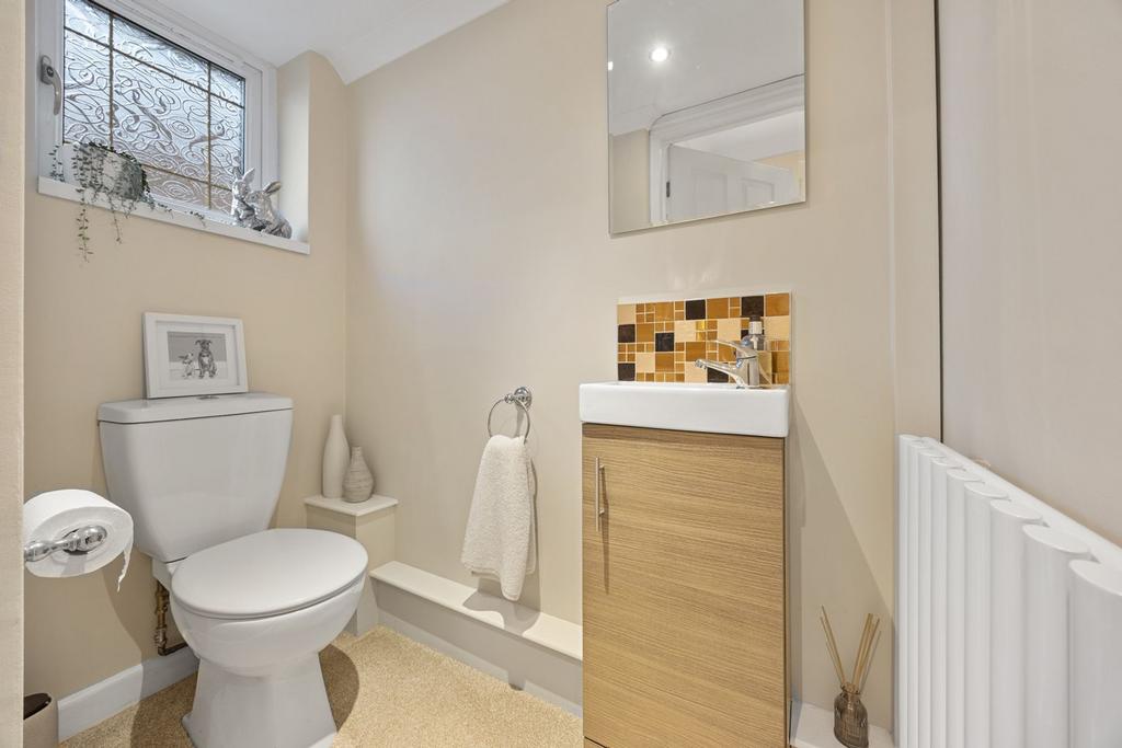 Cloakroom wc