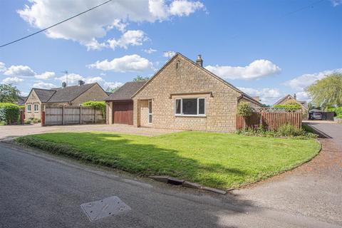 4 bedroom detached bungalow for sale, Milbourne, Malmesbury