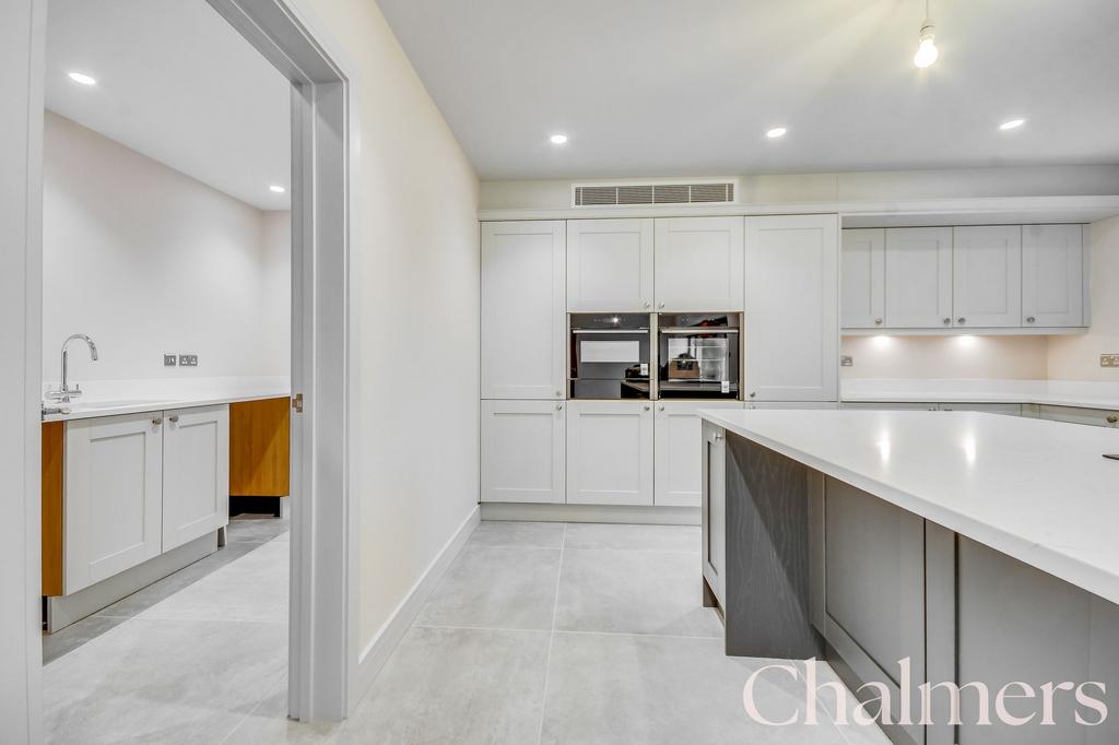 Kitchen & Utility