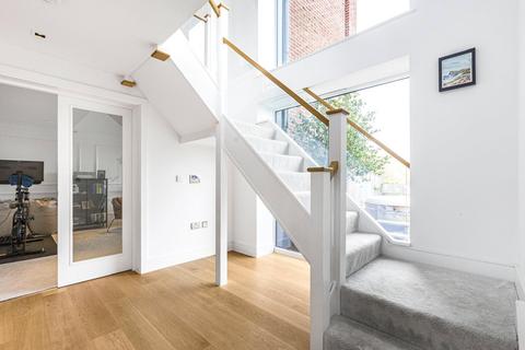 4 bedroom semi-detached house for sale, The Ridings, Ponsbourne Manor, Newgate Street, SG13