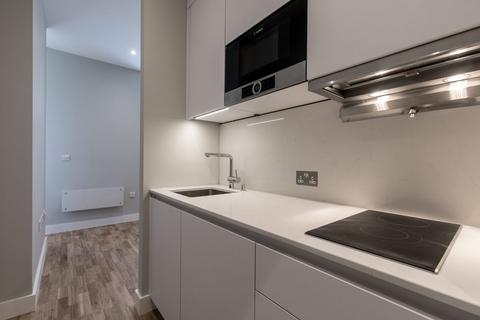 Studio to rent, Flat 8 Saltram Crescent 109 Saltram Crescent