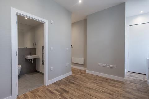 Studio to rent, Flat 8 Saltram Crescent 109 Saltram Crescent