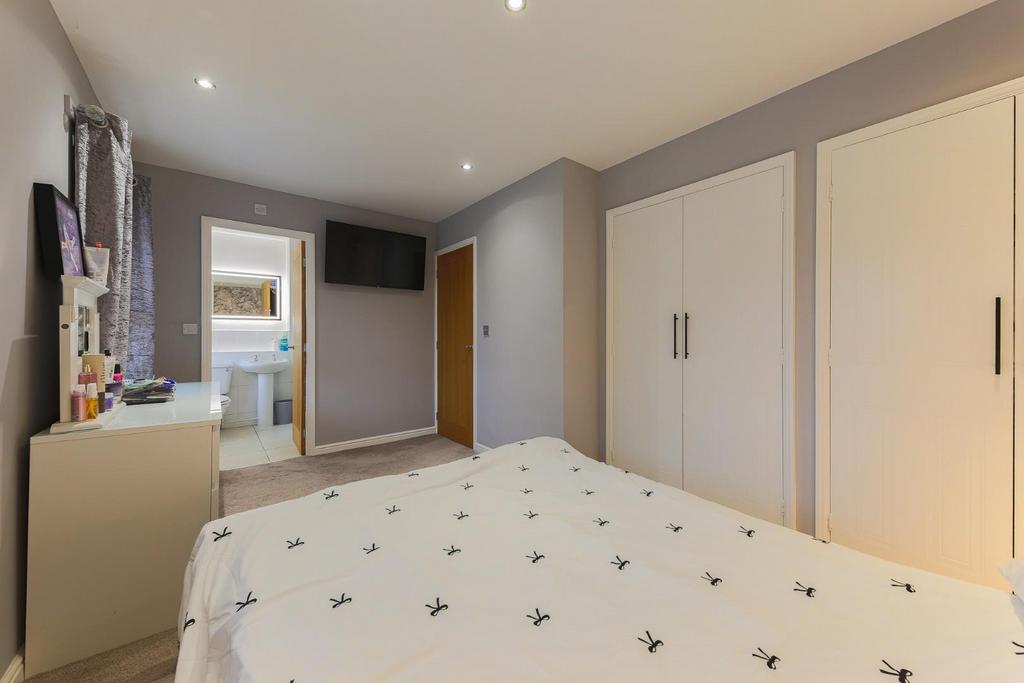 Bedroom.jpg