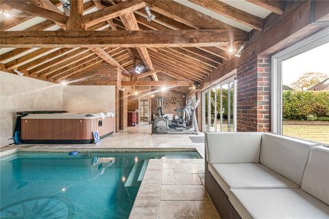 3 bedroom detached house for sale, Gilhams Avenue, Banstead, SM7