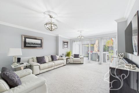 5 bedroom townhouse for sale, Woodlands Park Drive, Dunmow CM6