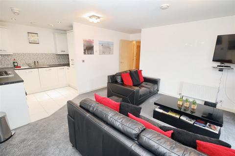 2 bedroom apartment to rent, Todd Close, Borehamwood