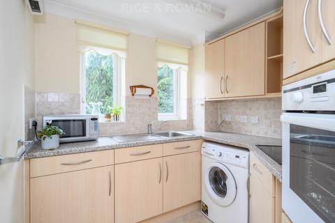 2 bedroom retirement property for sale, Addlestone Park, Addlestone KT15