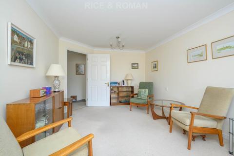 2 bedroom retirement property for sale, Addlestone Park, Addlestone KT15