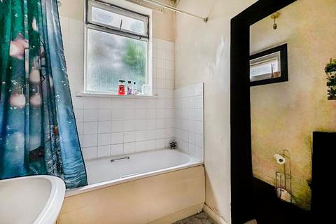 undefined, Beverley Road, Hull HU6
