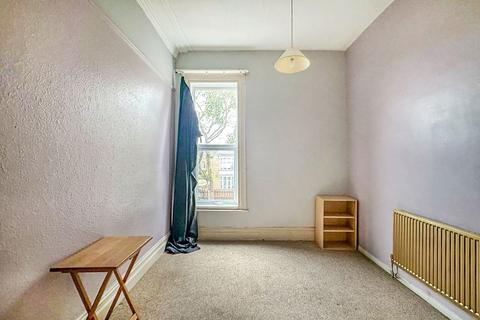 undefined, Beverley Road, Hull HU6