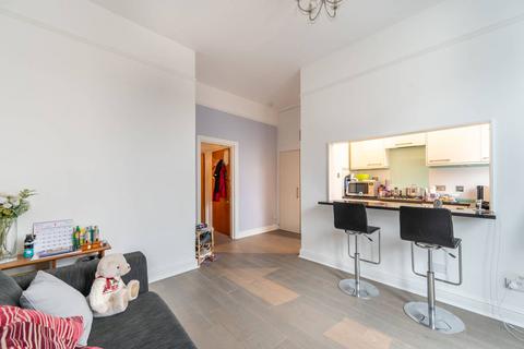 1 bedroom flat for sale, Cornwall Crescent, Notting Hill, London, W11