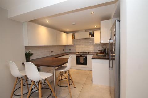 undefined, Collingwood Road, Sutton