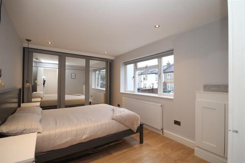 undefined, Collingwood Road, Sutton