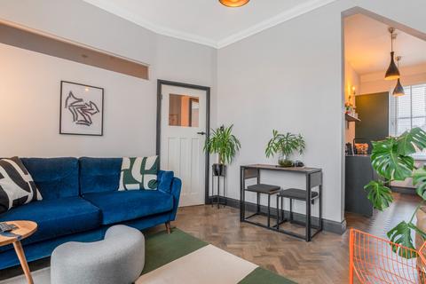 undefined, Avenue Road, Clarendon Park, LE2 3EA
