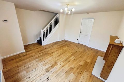 3 bedroom house to rent, Beech Pine Close, Cannock, WS12 4RZ