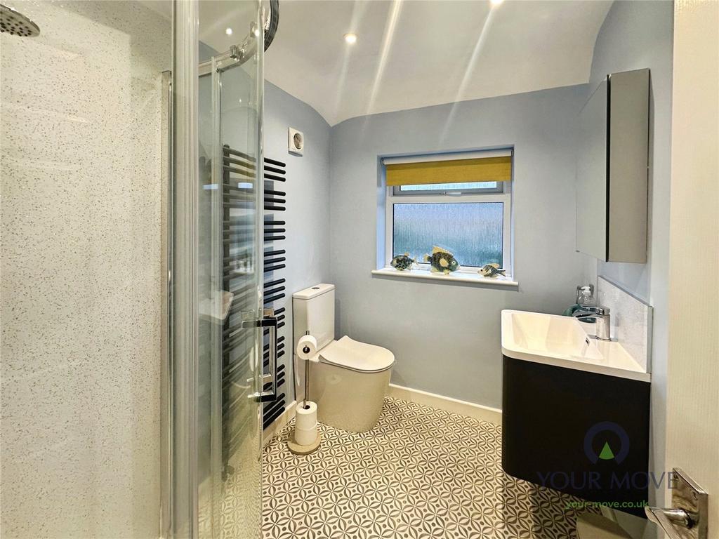 Family Shower Room
