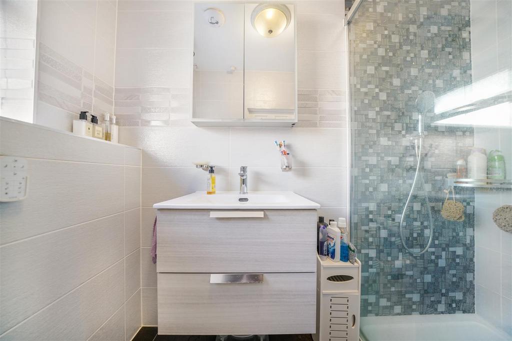 15 Morley Crescent - JBou Mj LUgs4 If KKGAc AD.jpg