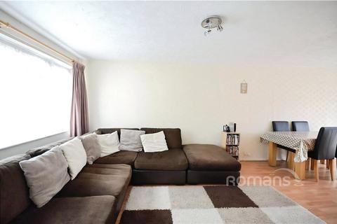 2 bedroom terraced house to rent, Carmarthen Close, Farnborough, GU14