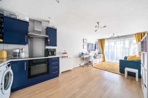 2 bedroom apartment for sale, Bircham Road, Southend-on-Sea, Essex