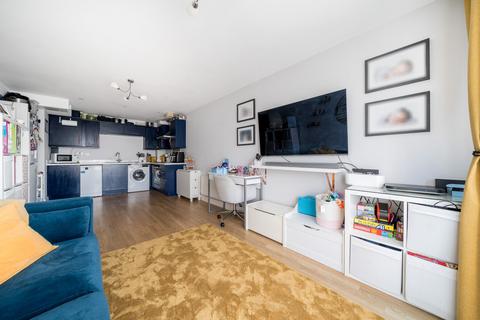 2 bedroom apartment for sale, Bircham Road, Southend-on-Sea, Essex