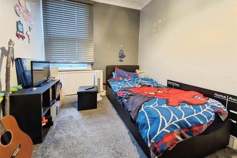 2 bedroom terraced house for sale, Dumergue Avenue, Kent ME11