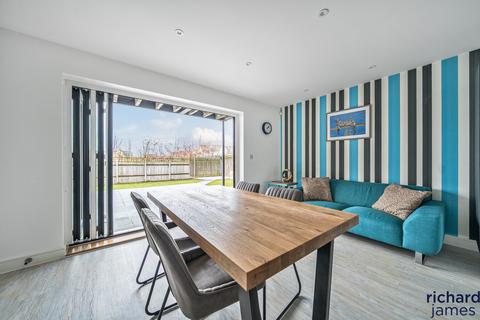 4 bedroom detached house for sale, Rackham Close, Swindon, SN25