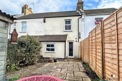3 bedroom house for sale, New Place, Eastbourne BN21