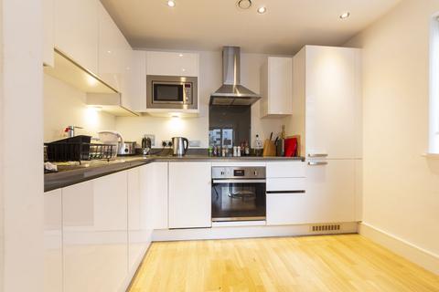 2 bedroom flat to rent, Dowells Street, London SE10