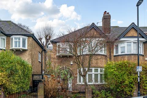 undefined, Princes Rise, London